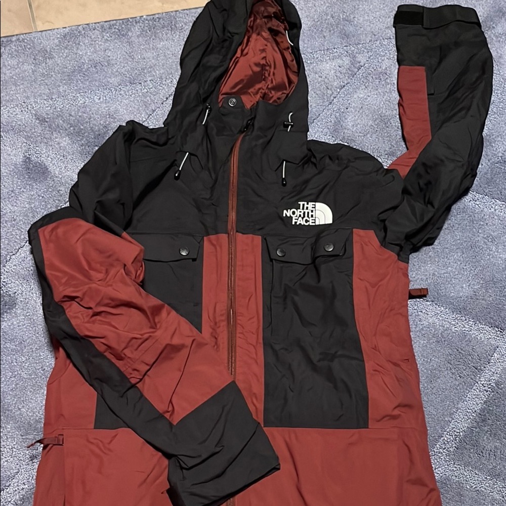 The North Face Black and Red Ski Jacket Waterproof Hooded Design
